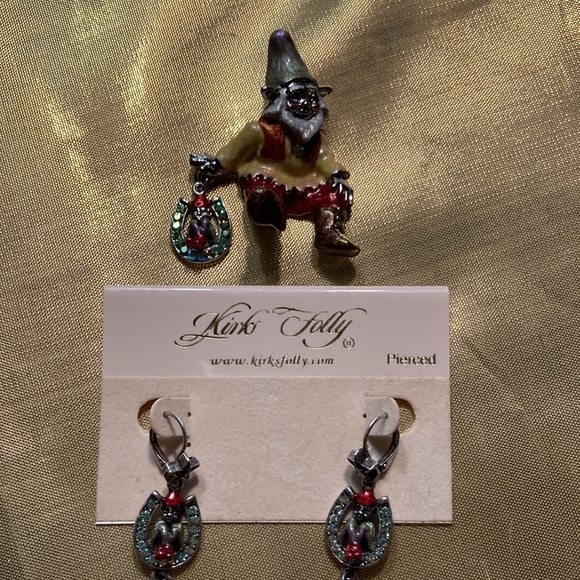 NWOT KIRK’S FOLLY GNOME RARE ST w/matching horseshoe earrings set $79 - Picture 7 of 10